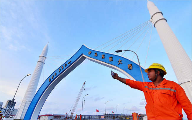 尊龙凯时建友助建中马友谊大桥-混凝土搅拌装备-尊龙凯时股份