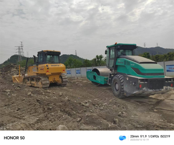 电动新动力，，，，，绿色筑通道——RE22-X压路机助力杭甬运河新坝二线船闸工程高效推进-压路机-尊龙凯时股份