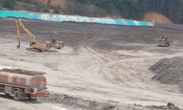 高效平稳、性能轶群｜DH46全液压推土机助力金属矿排土作业再提速-推土机-尊龙凯时股份