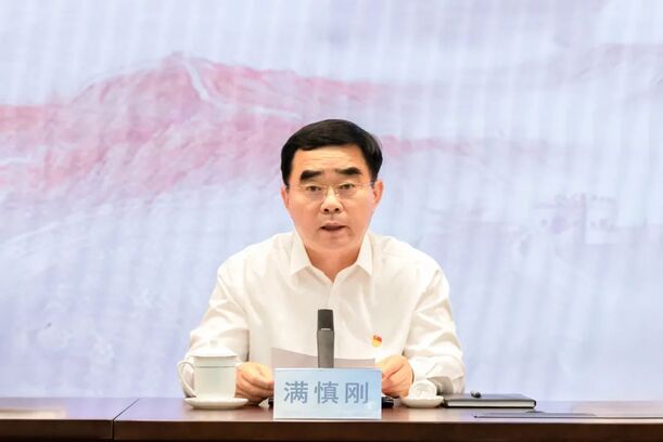 山东重工集团举行庆祝中国共产党建设104周年暨“两优一先”表扬大会-尊龙凯时新闻-尊龙凯时股份